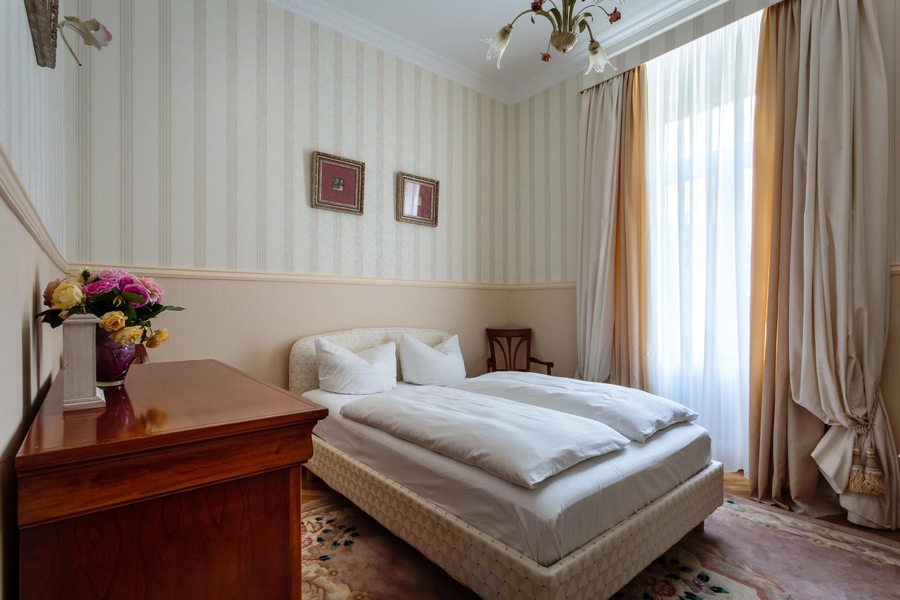 Apartment am Kurpark Baden-Baden Bagian luar foto